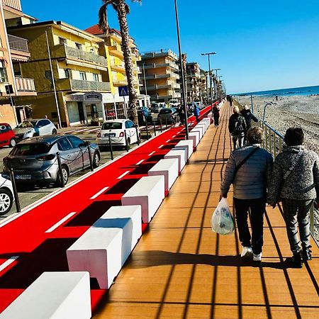 Appartamento Al Mare 文蒂米利亚 外观 照片